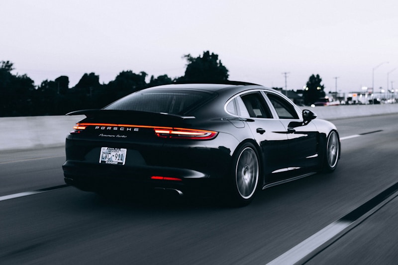 BMW 5 Series — معالجة باب خلفي PDR